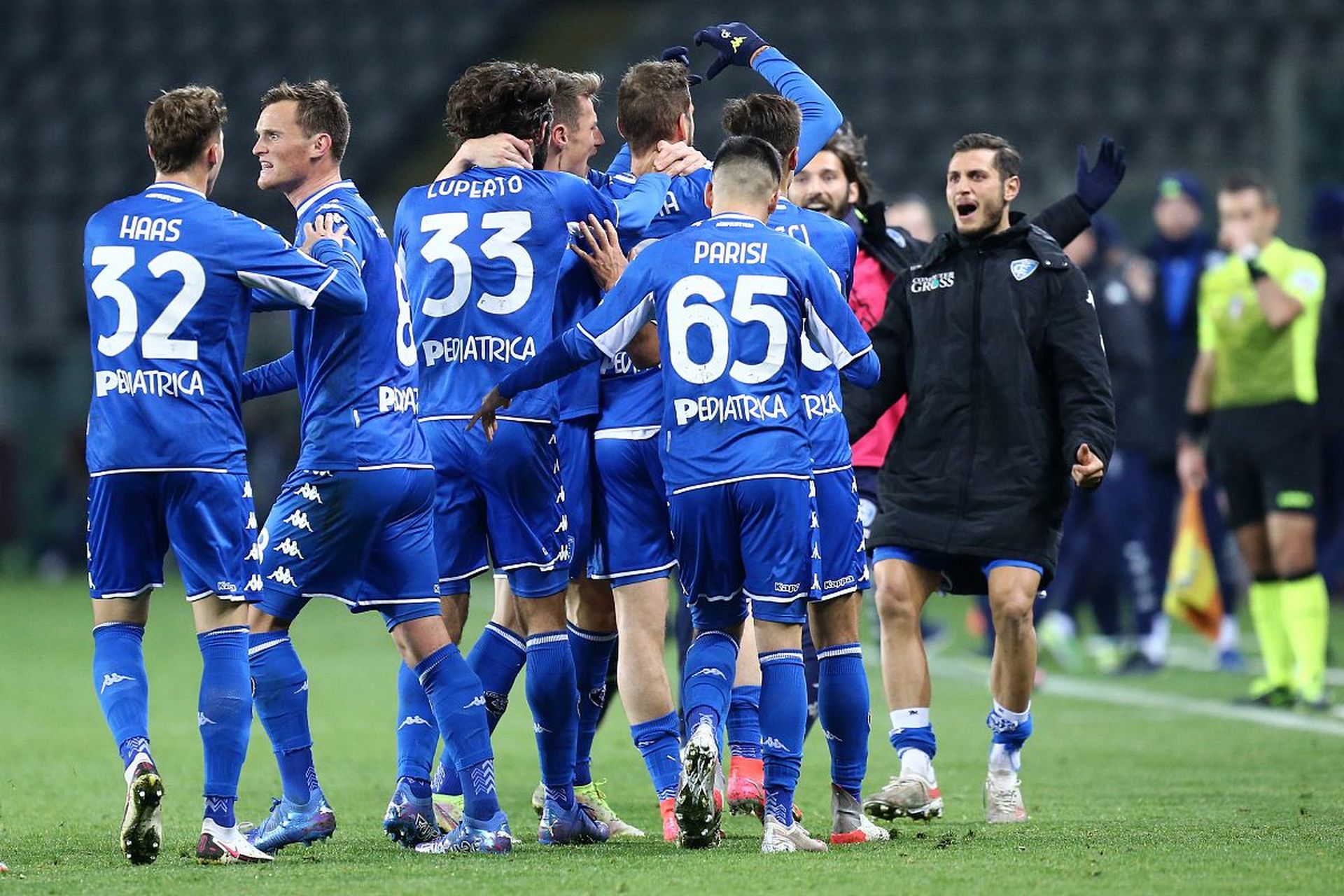 迫使对方防 迫使对方防