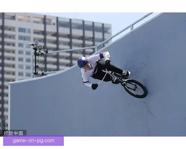 极限运动激情碰撞：全新BMX比赛纪实