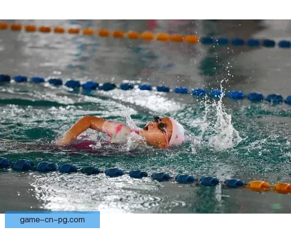 游泳联赛：勇往直前，创造泳坛传奇